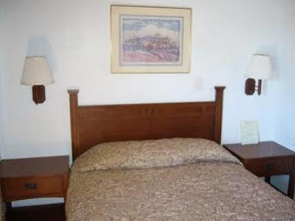 Americas Best Value Inn Fort Collins Exterior foto